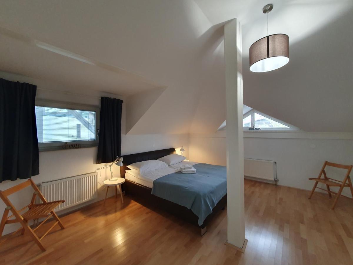 Charming Apartment Mila In Privat House With Free Parking Ljubljana Exterior foto